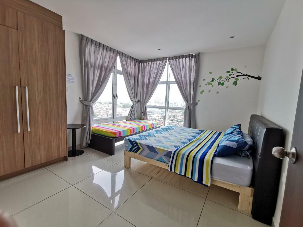 Homestay Джохор-Бару Экстерьер фото